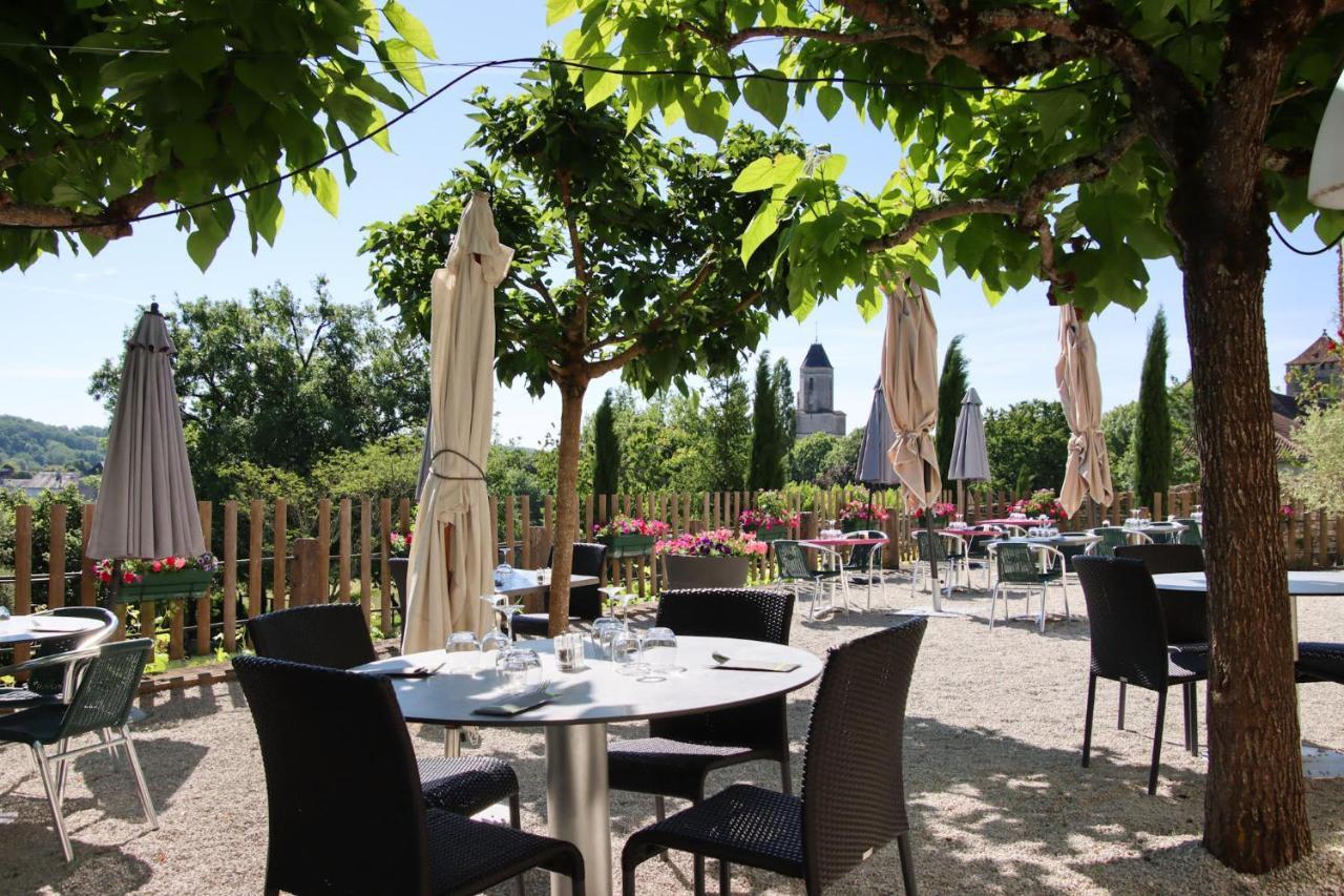 Auberge Des 7 Tours Martel Exteriör bild
