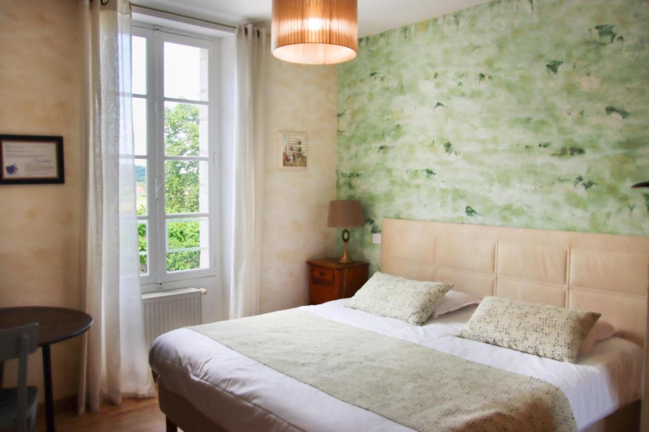 Auberge Des 7 Tours Martel Exteriör bild