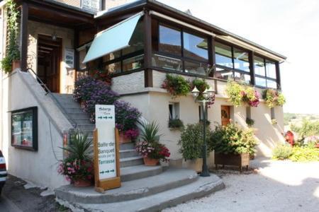 Auberge Des 7 Tours Martel Exteriör bild
